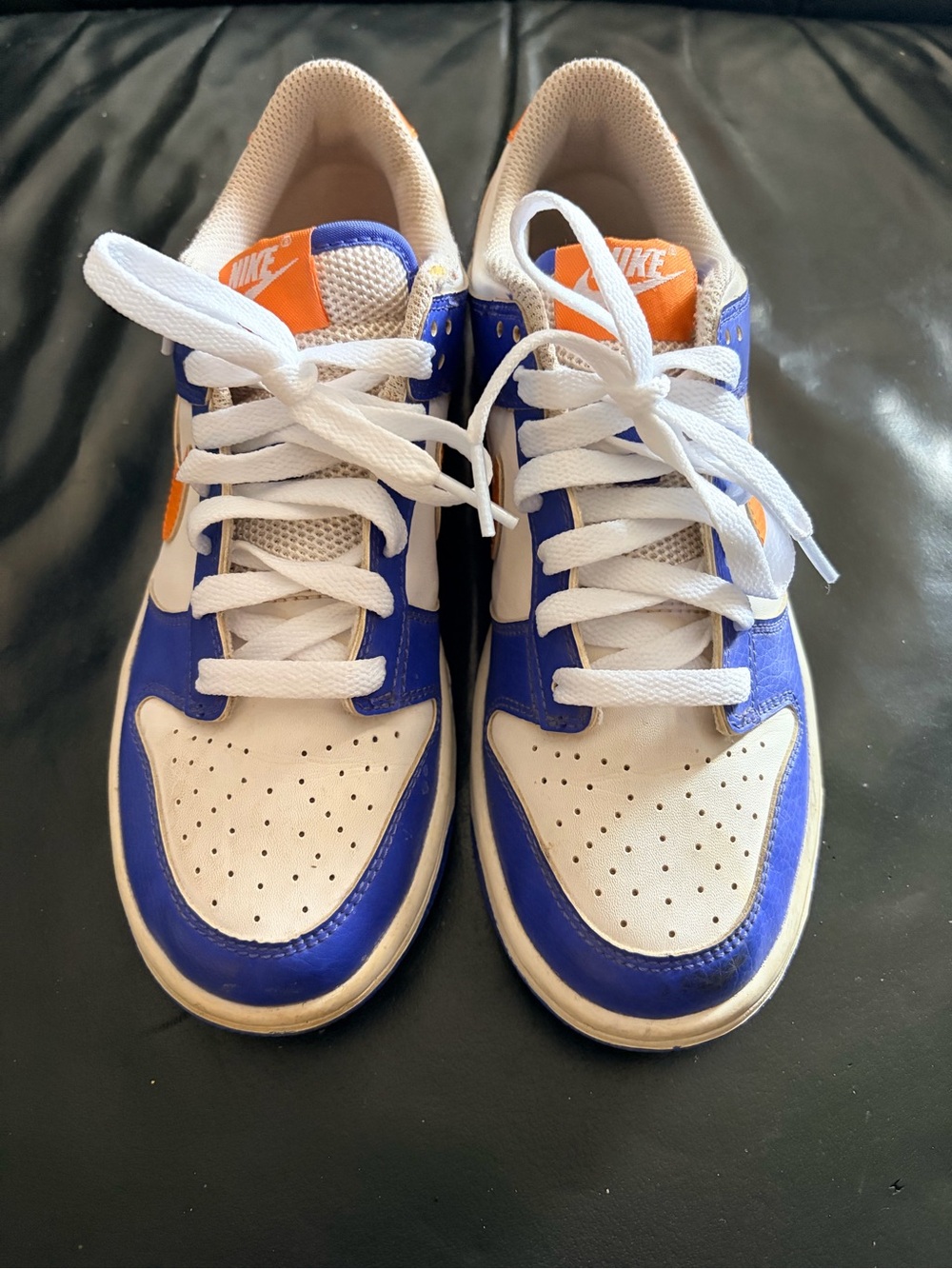 Knicks Nike Kids Low-Top dunks sz 5